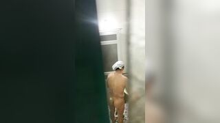 Kì cọ kĩ quá nhạt hết cả thịt