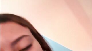 OmeTV em teen thủ dâm cùng ngườI lạ