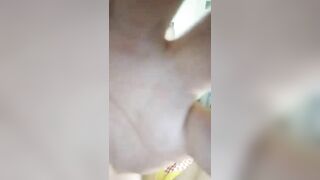 2 e học sinh thuê trọ djt nhau như gà lại còn khẩu dâm lộ clip lên trường