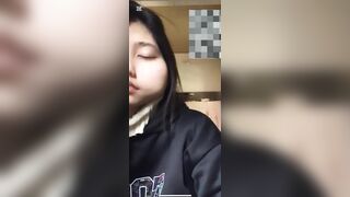 Chat sex cùng em học sinh Chi người tình mùa đông show vú như cho con bú