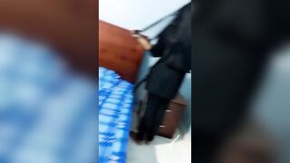 Vùa tỏ tình với con bạn thân xong gạ nó trưa về nhà chịch nhau ai ngờ nó đồng ý thật