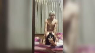 Clip Sex Nguyễn Tú Linh Cùng Bạn Trai Quay Lại Cảnh Phang Nhau Bị Lộ