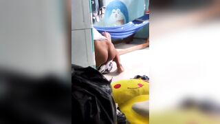 Vừa đi chơi về là thấy ba chịch m....e ra bả rồi