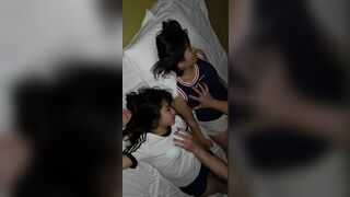 Vua chúa cũng chỉ đến thế Hấp diêm tập th,ể 3 bé hsinh ngọt nước,full cả tiếng luôn 😋