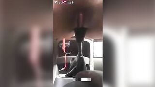 Vãi thật em đụ cả cần số xe ô tô