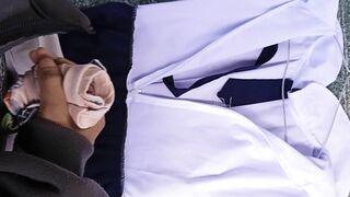 sục bắn lên đồ bé cháu chung trọ