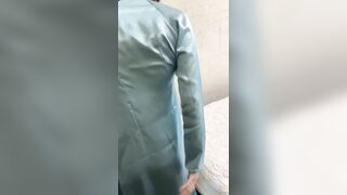 Lỡ  đi nhà nghỉ với học sinh bị nó quay up lên gr trướng làm cô bị đuổi ra khỏi ngành