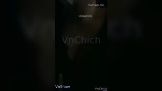 Em  sanzai2 trốn vào góc livestream public show lồn thì có người lạ tới gạ chịch