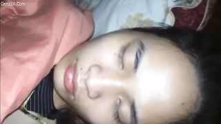 Đi sinh nhật say rượu thì bị thằng bạn của người yêu llens địt bắn tinh đầy lồn