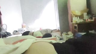 trưa k ngủ, lén lút vừa nhấp vừa thụt thò xem có ai dậy không mà nước chảy ướt hết 💦