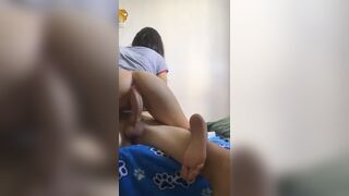 Bướm non nên cần chim trường thành bón