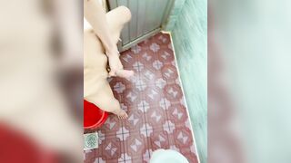 Chị nào vào sục dùm kìa
