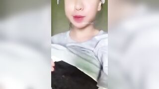 Clip Sex Như Hảo Ngực Siêu Khủng Tự Sướng Khi Tắm Rửa