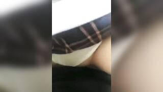 Dẫn em học sinh cấp 2 ra đồng địt nhau