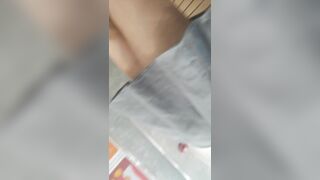[ 23 ] | Quay lén cặp đùi cực phẩm của em gái chubby trong tiệm gà Jollibee | #1
