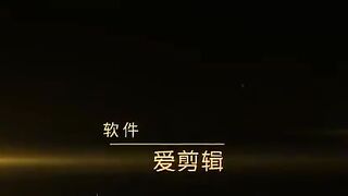 Em gái tự sướng trong lúc tắm