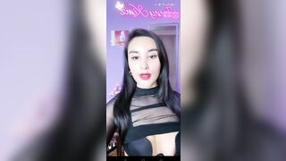 Jenny Kimz nhảy