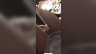 Chat sex cùng em học sinh Hà Nội mới tí tuổi móc đái cả lên giường