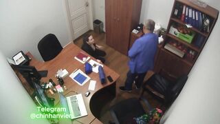 Hack camera ngoại tình văn phòng