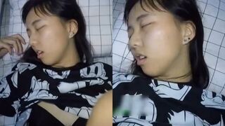 Dụ dỗ được ghệ thằng bạn đi nhậu rồi chuốc say chịch tung lồn