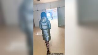 P2 Em loli gạ chịch với người trong TTTM sau đó khoẻ thân đi dạo