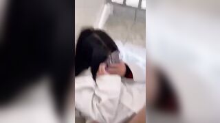 địt nhau ngay trong trường