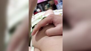 bóp bóp xoa xoa! nhỏ vừa chơi gemm hắn vừa xoaa! đã hee