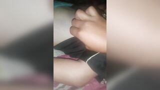 nửa đêm mò lén em họ ngủ say p1