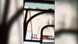 Bắt gặp e m gái thủ dâm 1mk trong phòng
