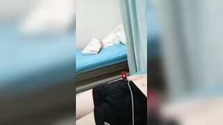 Nghề bác sĩ ngắm vú bướm cả ngày k chán