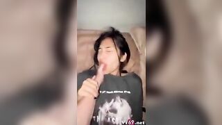 Đang móc lồn djt nhau thì mẹ gọi, Teen mặc áo vừa Nch vs mẹ vuăg djt