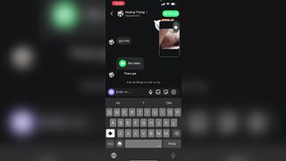 Em gái non tơ show lồn