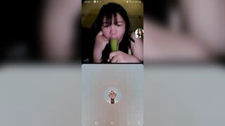 phần 1 tập cho em học sinh bú dưa leo em này dâm lắm