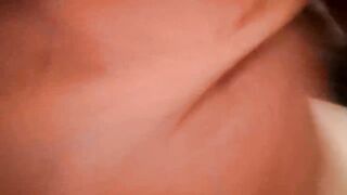 Thanh Niên Đi Massage Quay Lén Nhân Viên Nữ Massage Kích Dục Phần 4