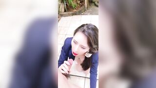 Nữ Chủ Tịch Bú Cu Nhân Viên Mình Ngoài Đường