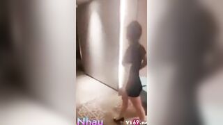 Theo dõi, Phát hiện vợ live nhảy khiêu dâm djt nhau vs sếp