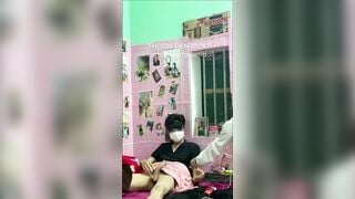 Full 25 phut Thương thg bạn tự sục, Con bạn lấy tay sục cu cho djt nhau