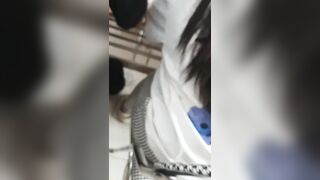 Quay trộm em sinh viên 2k4 trong lớp học dáng cực dâm