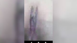 Bé *** show hàng p2