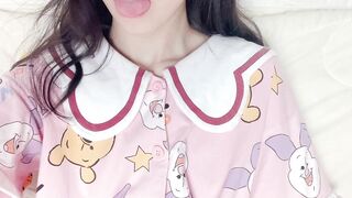 Nữ sinh tự sướng 009