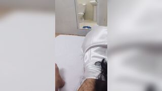 Em học sinh loli đeo kính cận bú cặc dâm đãng
