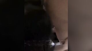 Nhìn con em vợ bú cặc là biết em nó dâm đến mức nào lồn con chảy nước dâm nữa chứ