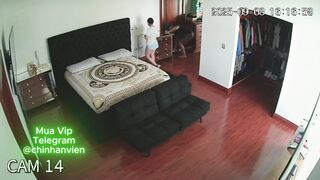 Hack camera Cha dượng địt cả mẹ và con gái 3