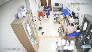 Bệnh viện đặt camera quay lén chị em khám phụ khoa 2