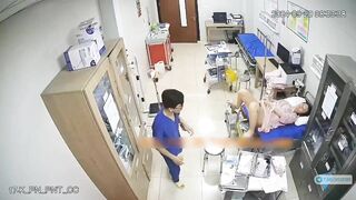 Bệnh viện đặt camera quay lén chị em khám phụ khoa 2