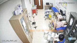 Bệnh viện đặt camera quay lén chị em khám phụ khoa 2