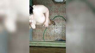 Quay lén em sinh viên phòng kế bên chubby vú to