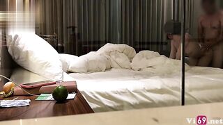 Vợ chồng Việt Kiều