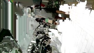 Đi quay lén chem chép phát hiện máy rung từ xa