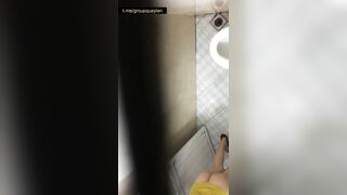 Quay lén chij dâu tắm cực nứng